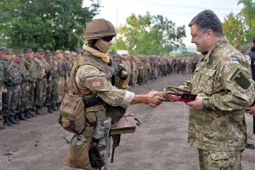 Ukraine ưu tiên cho sản xuất vũ khí ảnh 1